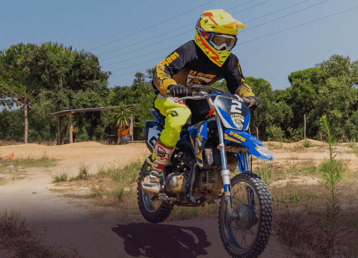 Bruna Antunes dirt bike and motocross track student